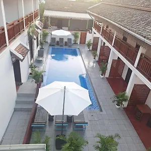 Pavilion & Travel Hotel